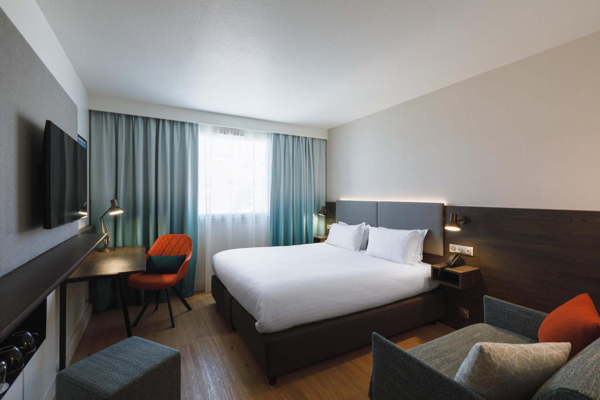 Holiday Inn Toulon City Centre By Ihg Exterior foto